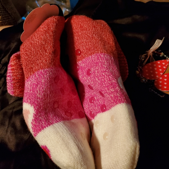 Valentine's Day Jewelry And Accessories - Picture 8 of 10